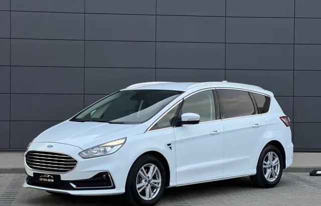 FORD S-Max 2.0 TDCi Titanium PowerShift