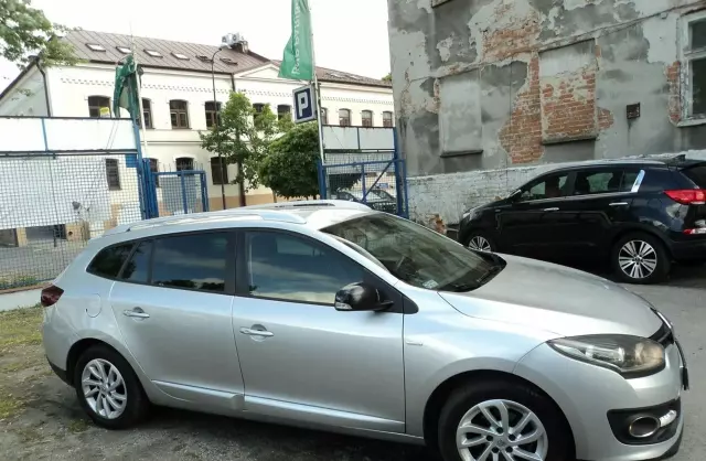 RENAULT Megane 