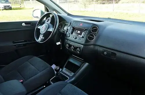 VOLKSWAGEN Golf Plus 