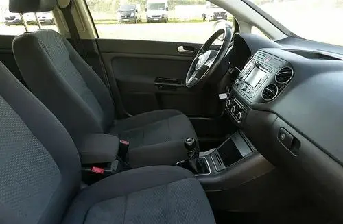 VOLKSWAGEN Golf Plus 