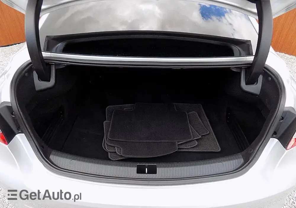 RENAULT Talisman Grandtour ENERGY dCi 130 EDC LIMITED