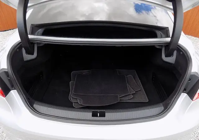 RENAULT Talisman Grandtour ENERGY dCi 130 EDC LIMITED