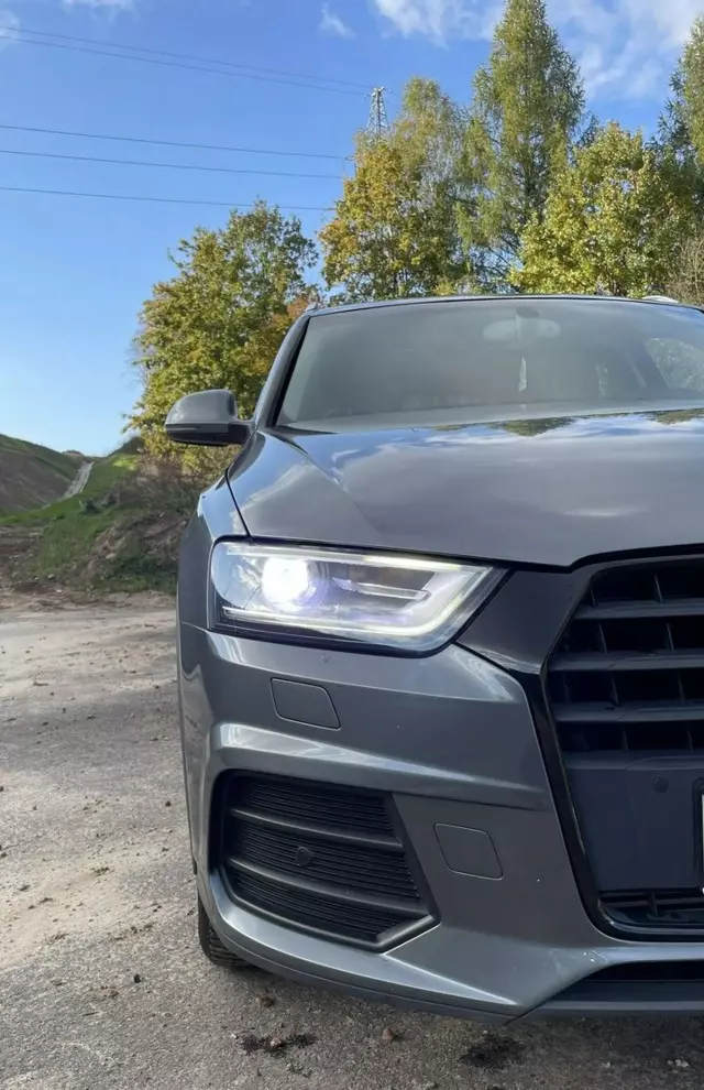 AUDI Q3 