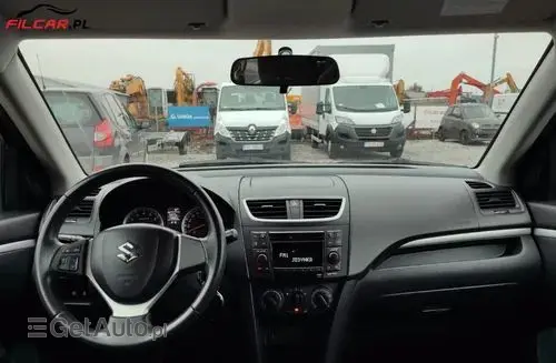 SUZUKI Swift 