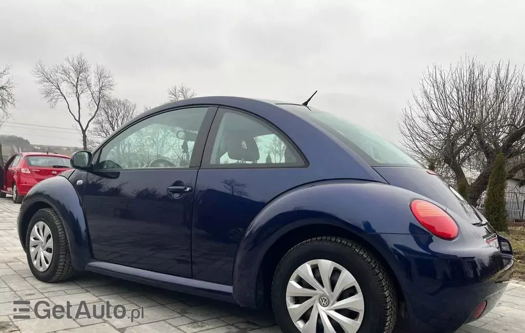VOLKSWAGEN New Beetle 