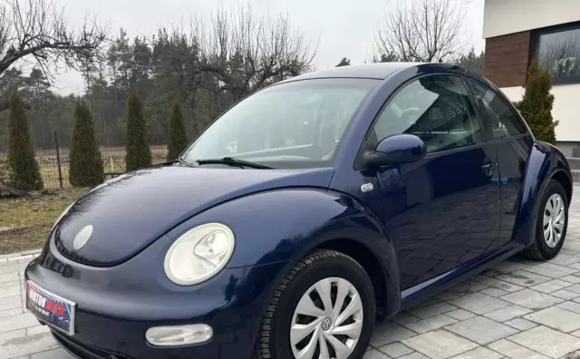 VOLKSWAGEN New Beetle 