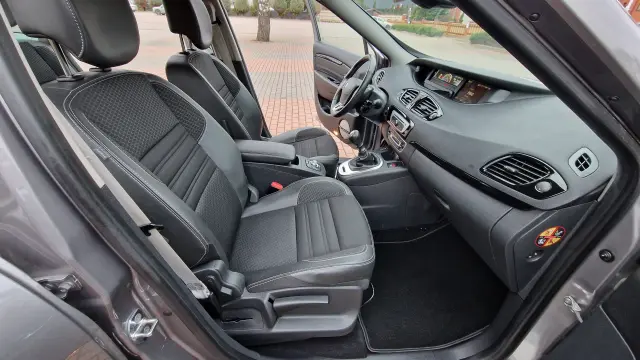 RENAULT Grand Scenic Bose Energy 130