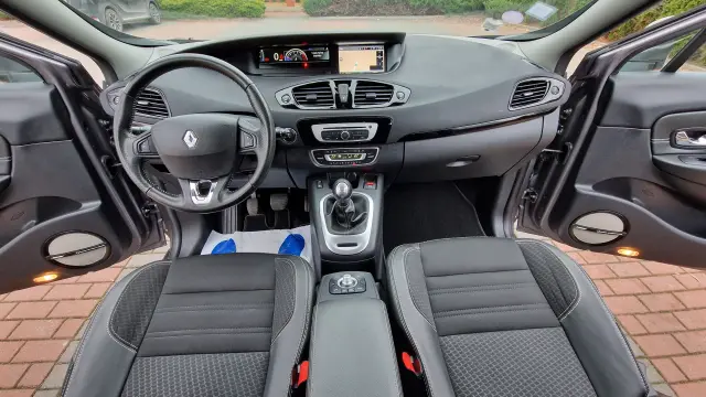 RENAULT Grand Scenic Bose Energy 130