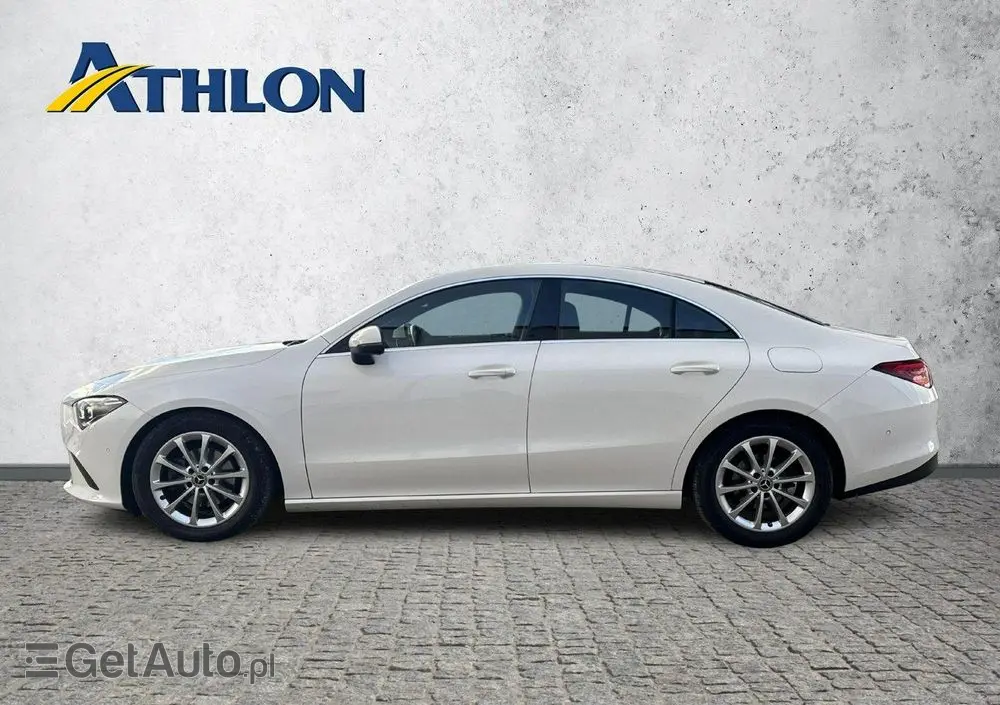 MERCEDES-BENZ CLA 180 7G-DCT