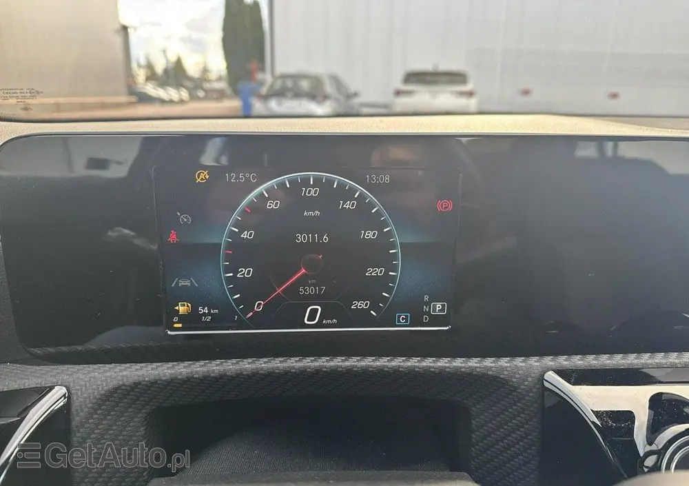 MERCEDES-BENZ CLA 180 7G-DCT