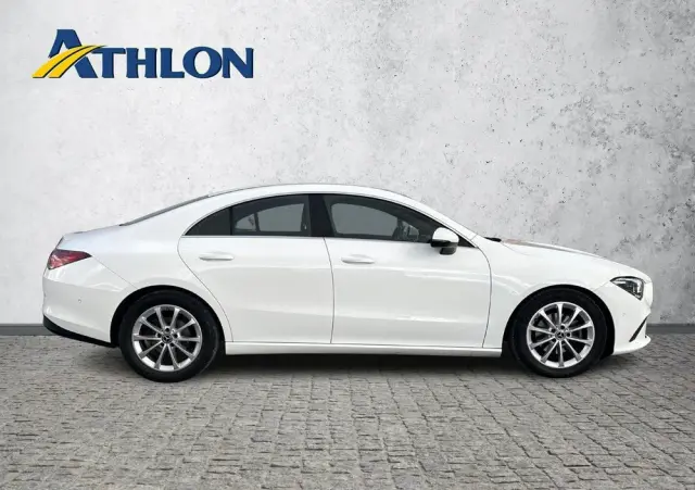 MERCEDES-BENZ CLA 180 7G-DCT