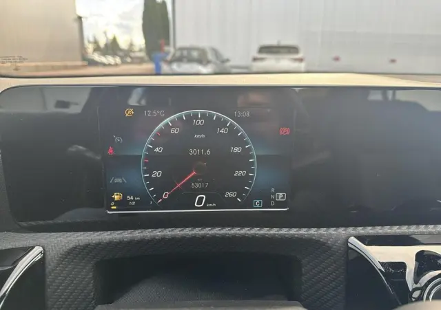 MERCEDES-BENZ CLA 180 7G-DCT