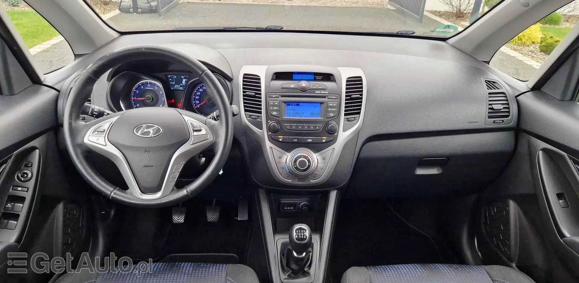 HYUNDAI Ix20 1.4i (90 KM)