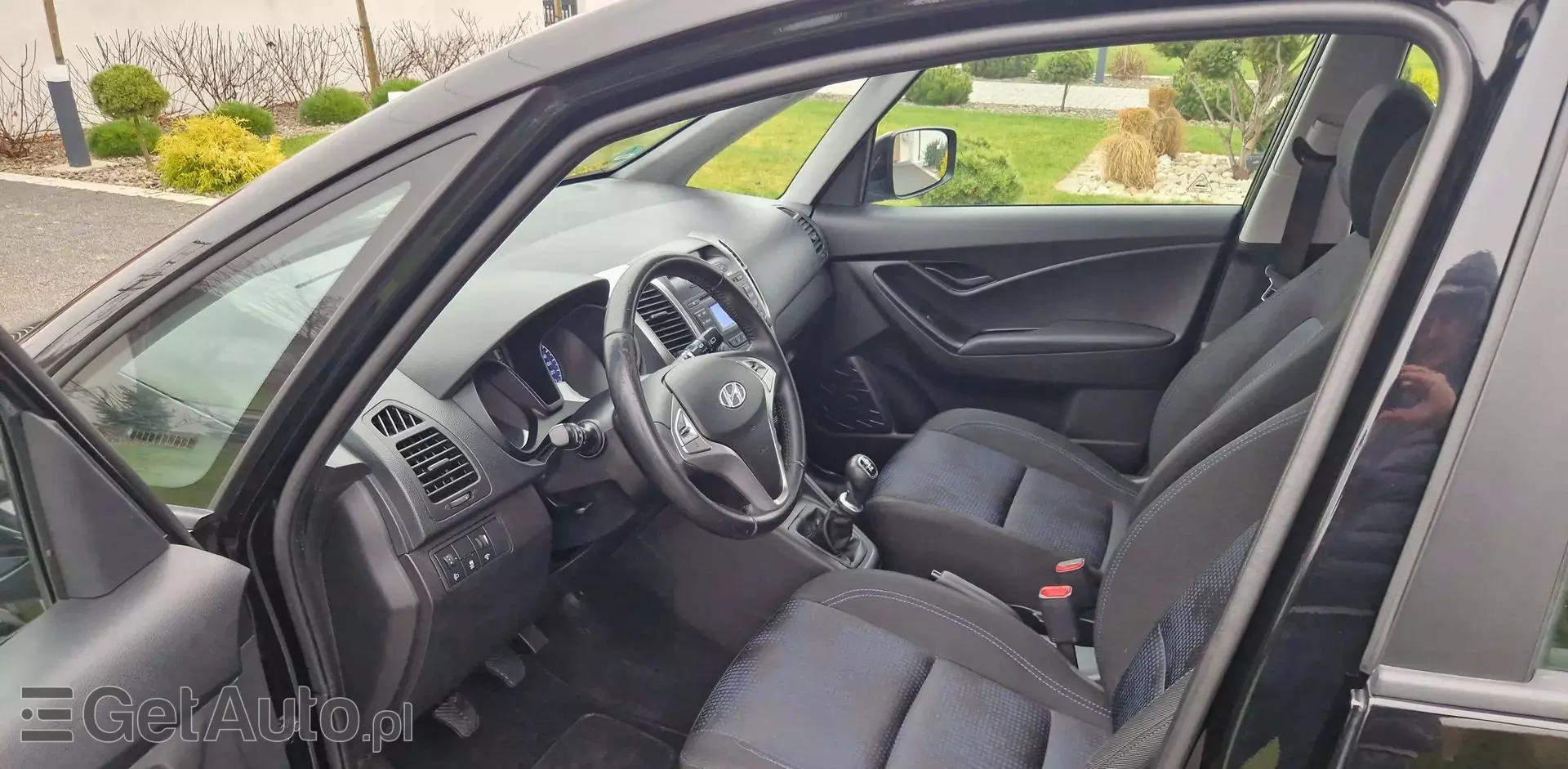 HYUNDAI Ix20 1.4i (90 KM)