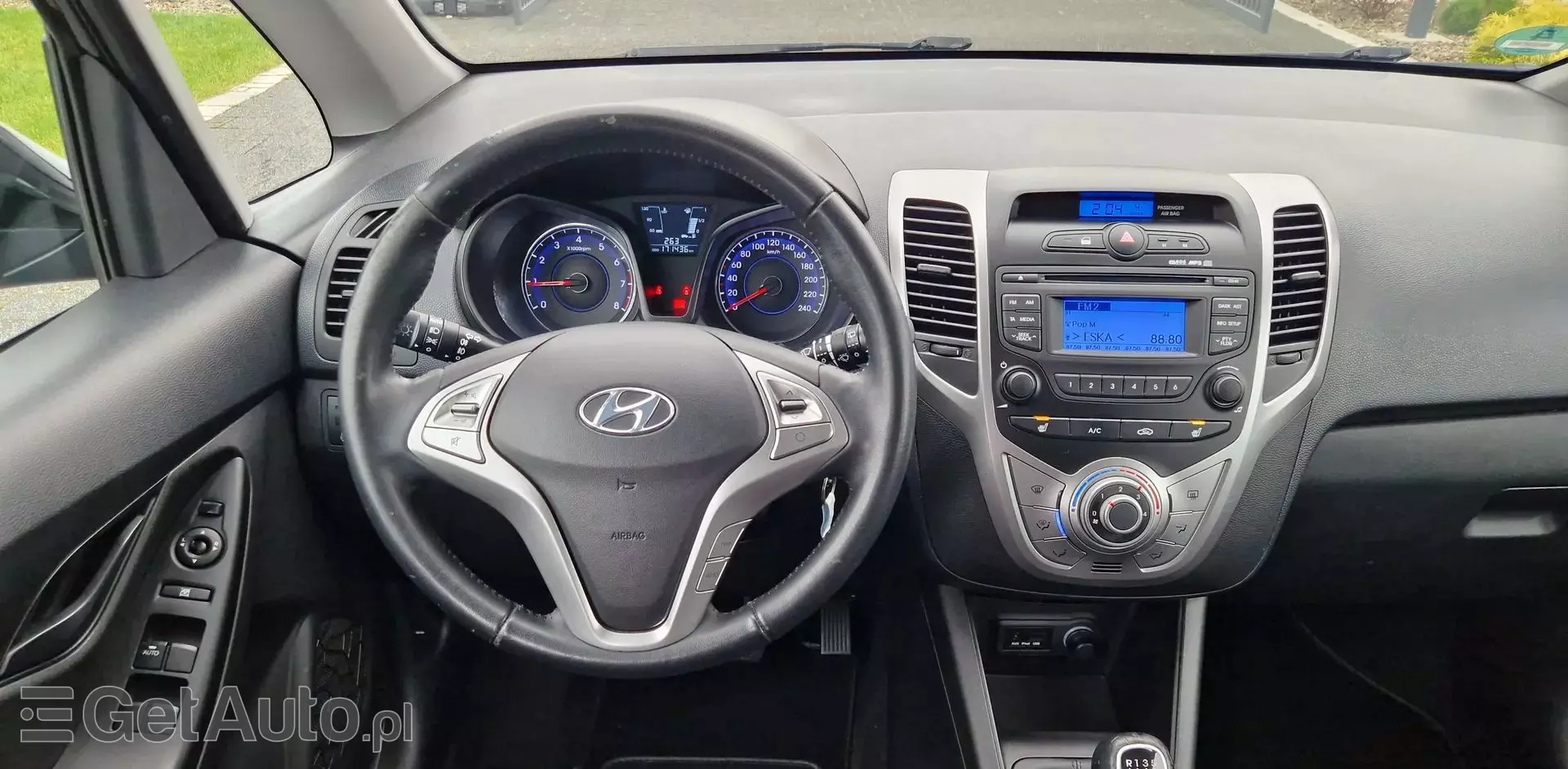 HYUNDAI Ix20 1.4i (90 KM)