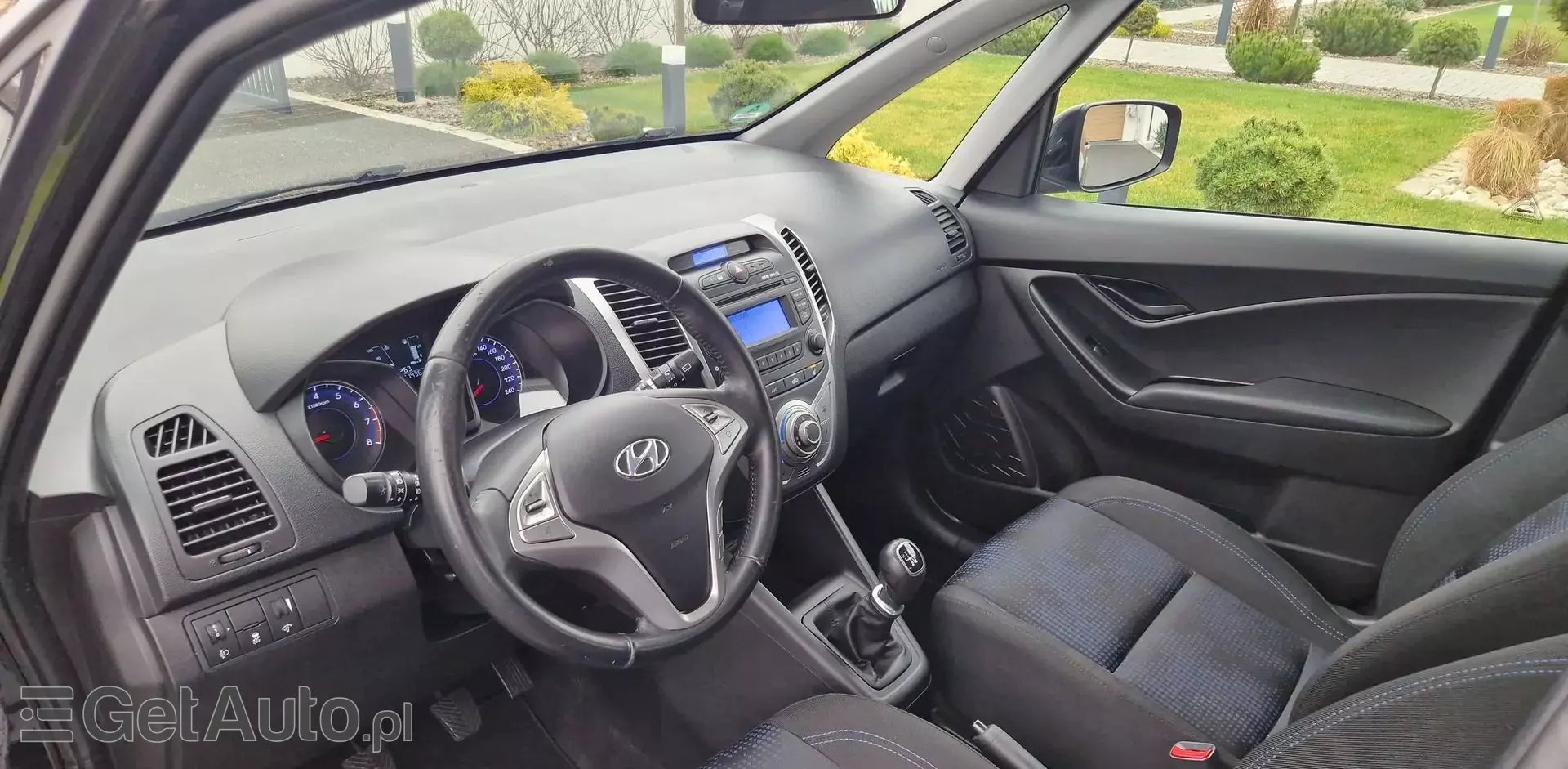 HYUNDAI Ix20 1.4i (90 KM)