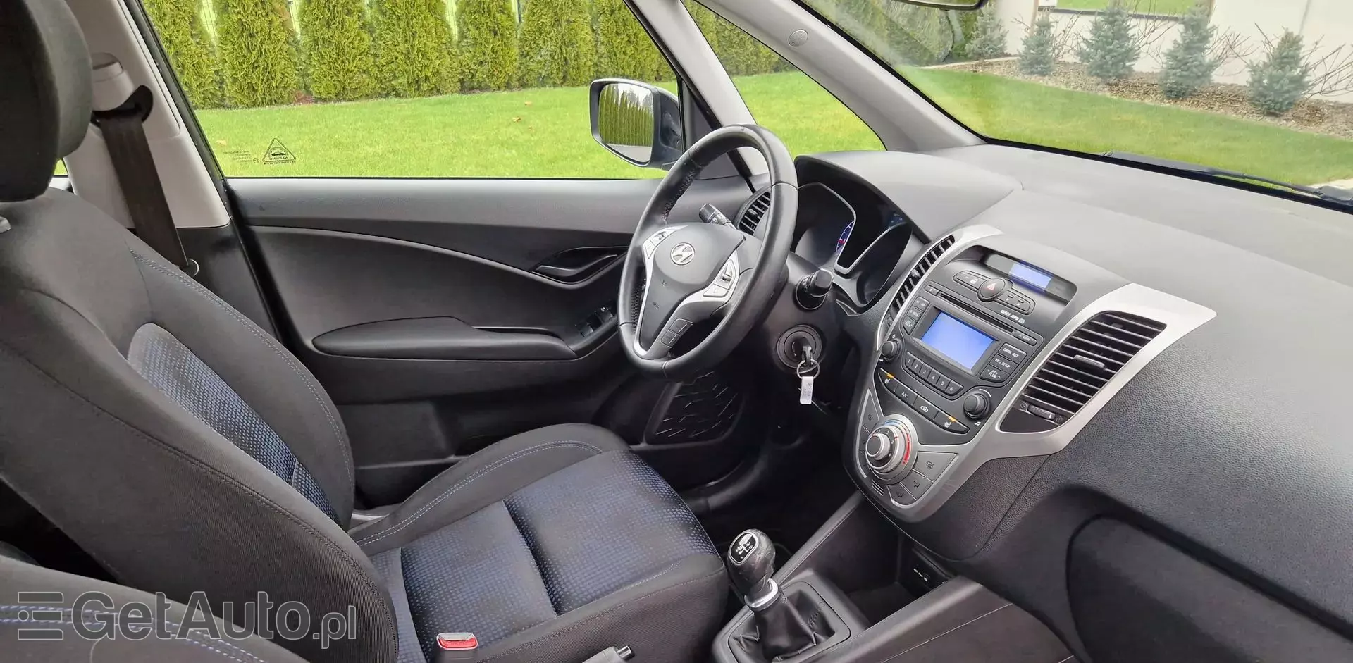 HYUNDAI Ix20 1.4i (90 KM)