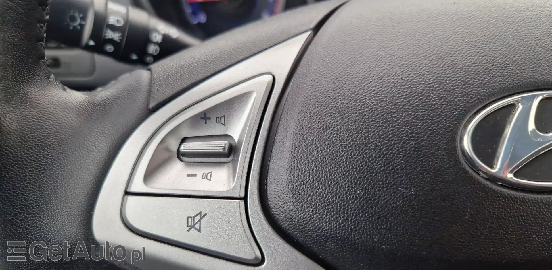 HYUNDAI Ix20 1.4i (90 KM)