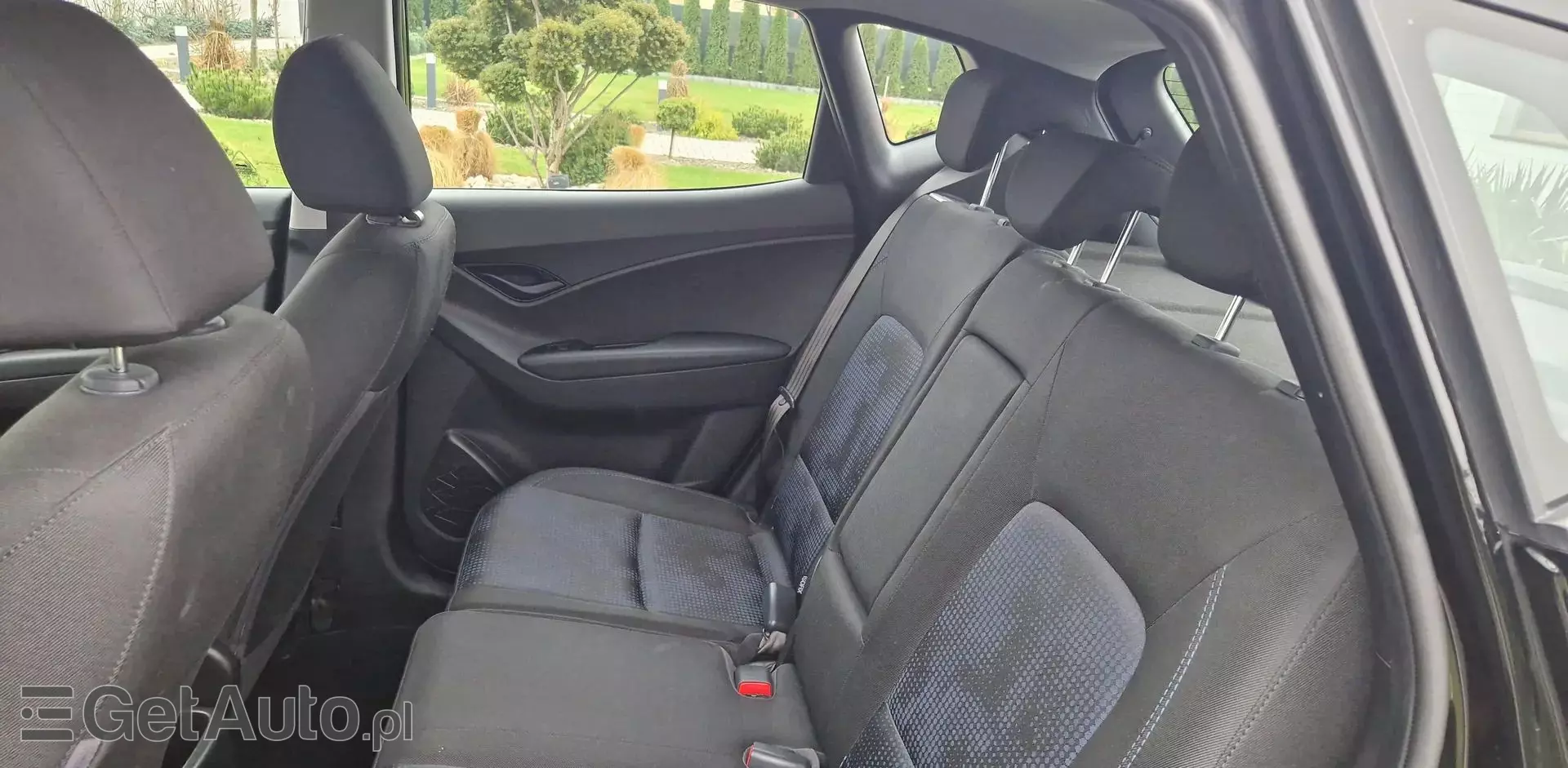 HYUNDAI Ix20 1.4i (90 KM)