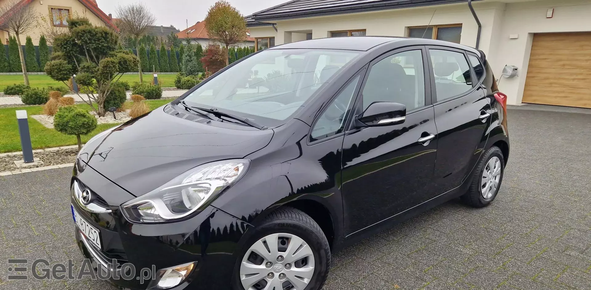 HYUNDAI Ix20 1.4i (90 KM)