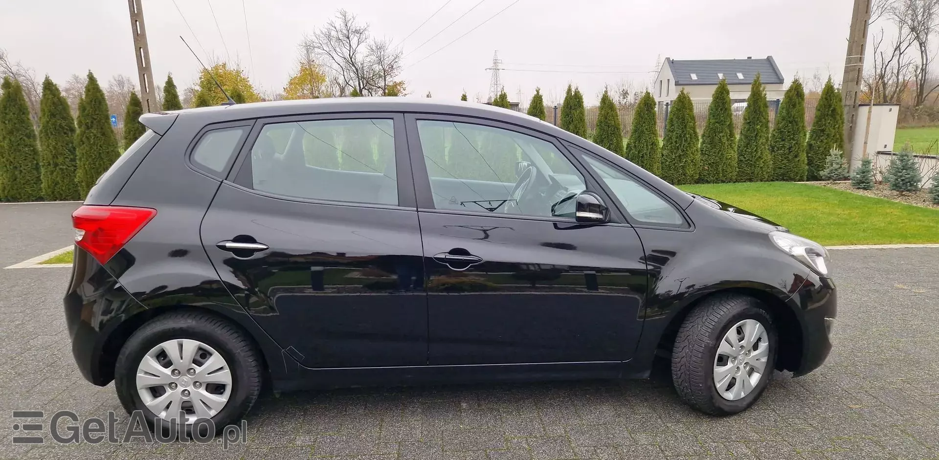 HYUNDAI Ix20 1.4i (90 KM)