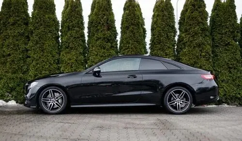 MERCEDES-BENZ Klasa E 