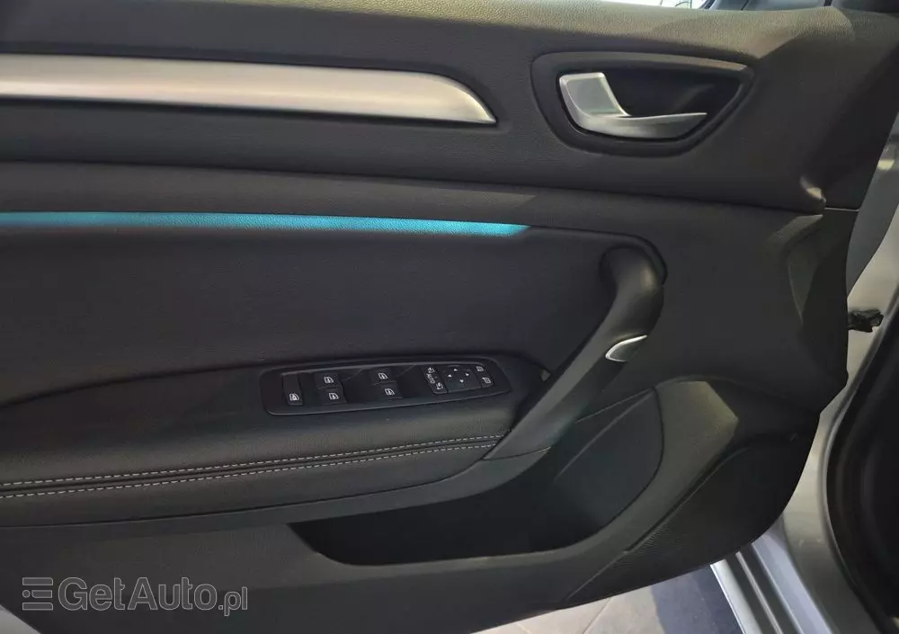 RENAULT Megane 1.3 TCe FAP Intens EDC