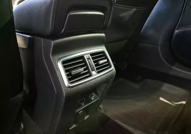 RENAULT Megane 1.3 TCe FAP Intens EDC