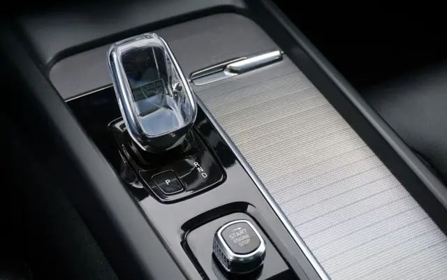 VOLVO XC 60 B4 D Geartronic Inscription