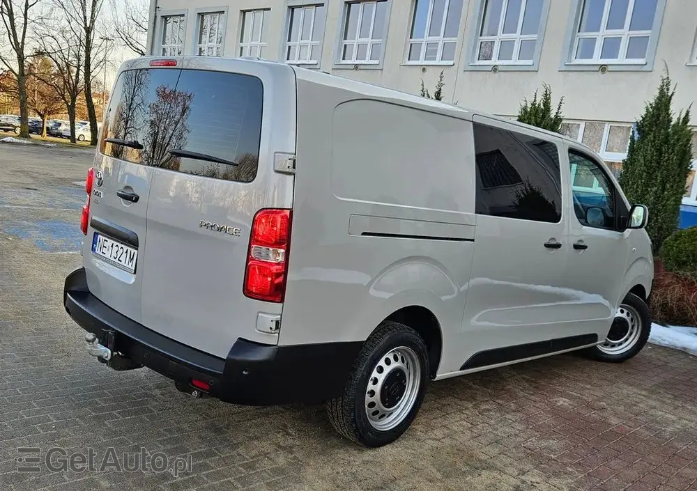 TOYOTA Proace 