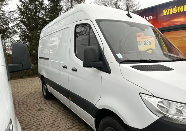 MERCEDES-BENZ Sprinter L2H2 