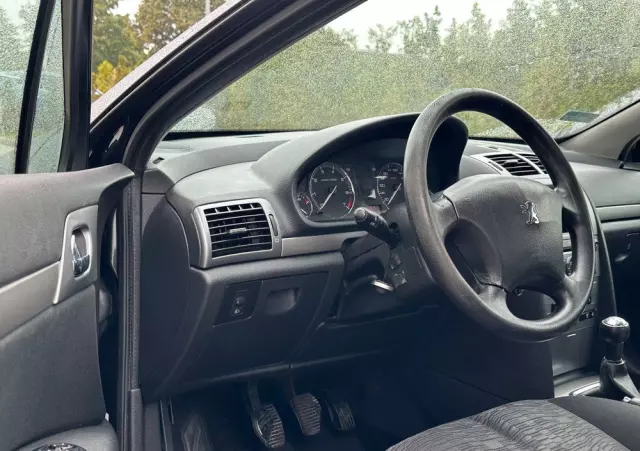 PEUGEOT 407 1.8 ST Komfort