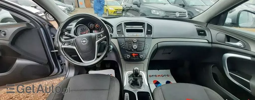 OPEL Insignia 