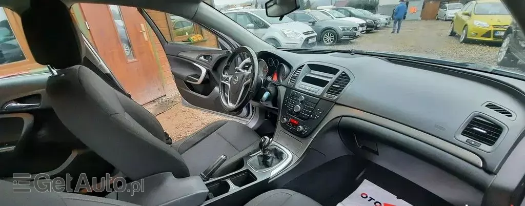 OPEL Insignia 