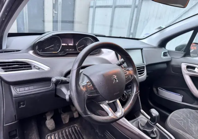 PEUGEOT 2008 82 VTI Acess