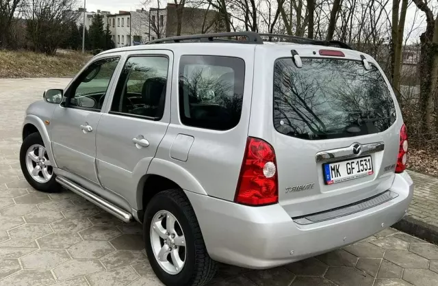 MAZDA Tribute 