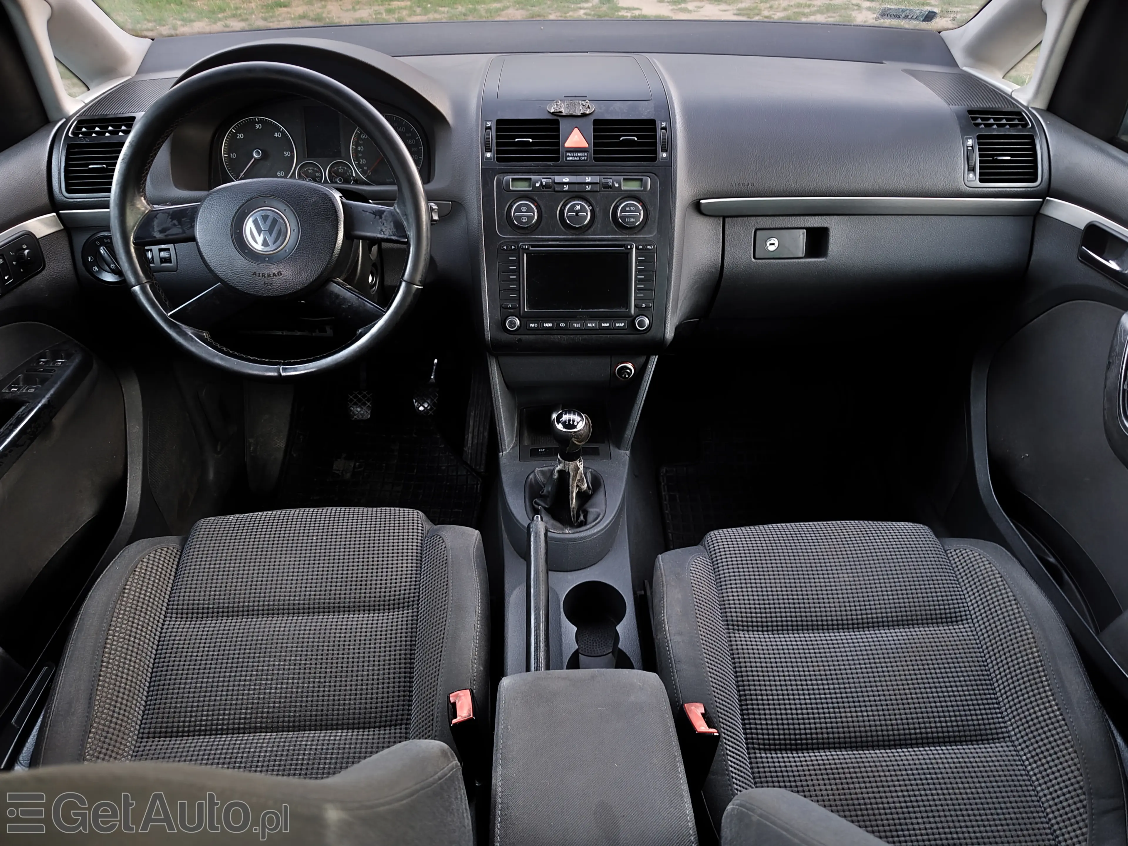 VOLKSWAGEN Touran 