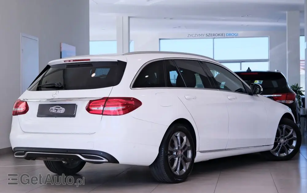 MERCEDES-BENZ Klasa C 200 7G-TRONIC