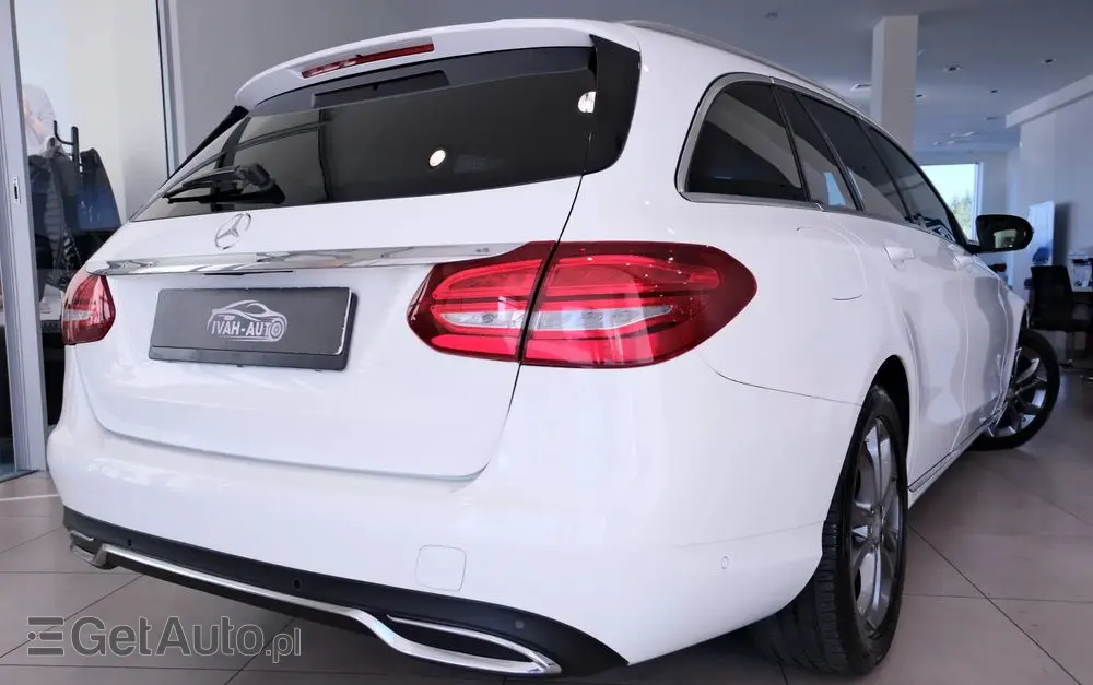 MERCEDES-BENZ Klasa C 200 7G-TRONIC