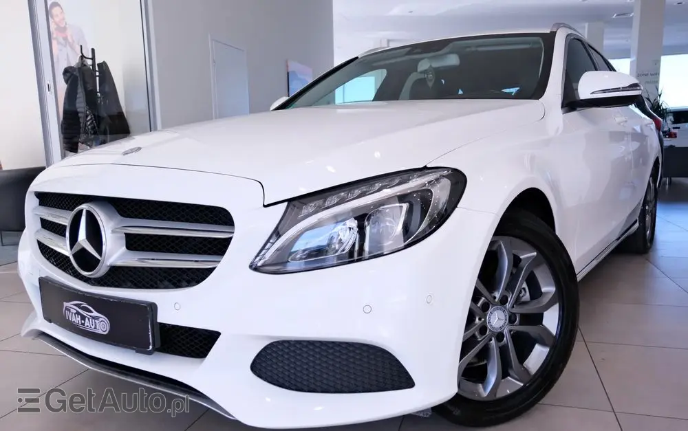 MERCEDES-BENZ Klasa C 200 7G-TRONIC
