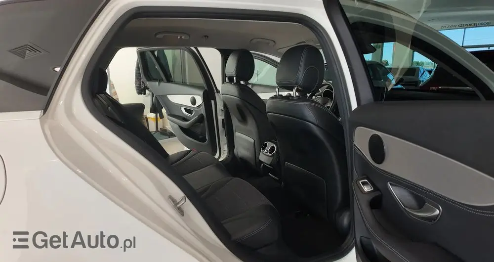 MERCEDES-BENZ Klasa C 200 7G-TRONIC
