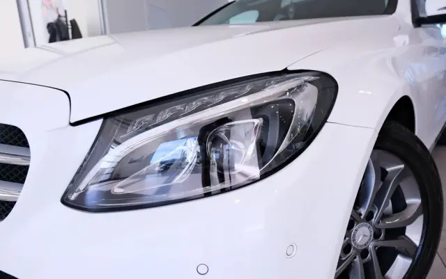 MERCEDES-BENZ Klasa C 200 7G-TRONIC