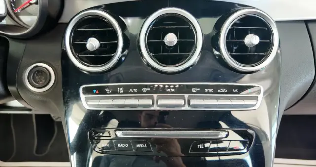 MERCEDES-BENZ Klasa C 200 7G-TRONIC