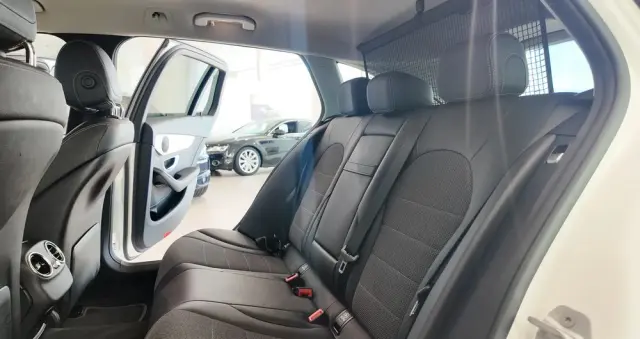 MERCEDES-BENZ Klasa C 200 7G-TRONIC