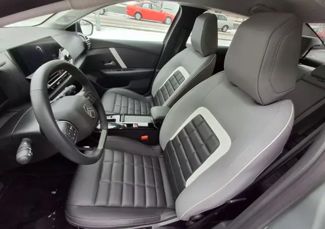 CITROËN C4 1.2 mHEV Max eDCT6