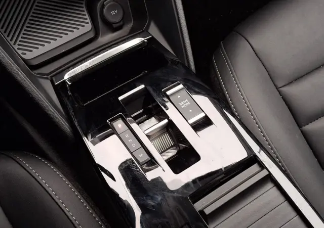 CITROËN C4 1.2 mHEV Max eDCT6