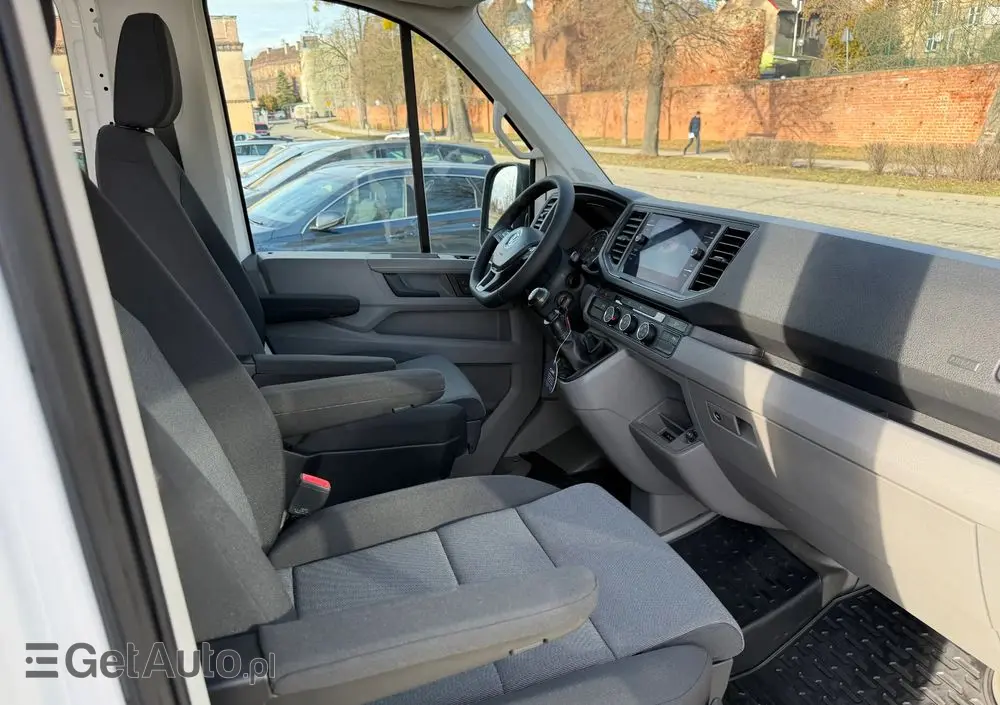 VOLKSWAGEN Crafter 2.0 TDI 177 KM Brygadówka 5 osobowa L4H2 