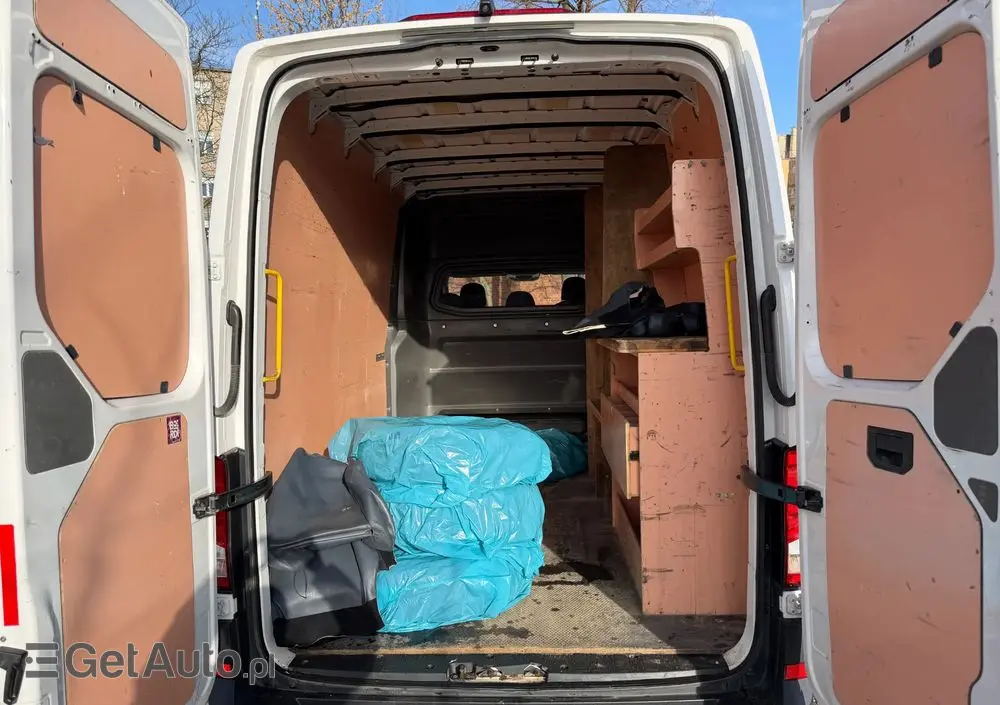 VOLKSWAGEN Crafter 2.0 TDI 177 KM Brygadówka 5 osobowa L4H2 