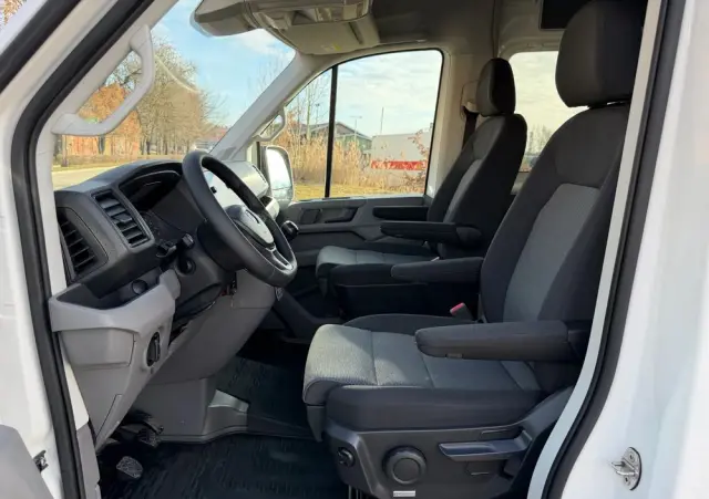 VOLKSWAGEN Crafter 2.0 TDI 177 KM Brygadówka 5 osobowa L4H2 