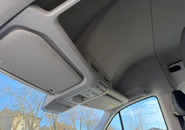 VOLKSWAGEN Crafter 2.0 TDI 177 KM Brygadówka 5 osobowa L4H2 